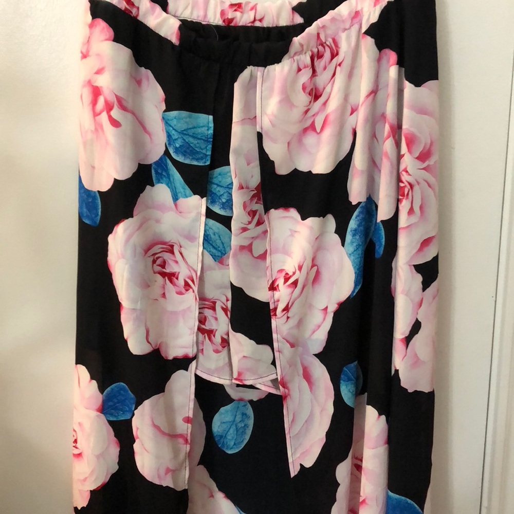 🆕 Floral Maxi High Low Size Medium 🆕 🍁💕❤️